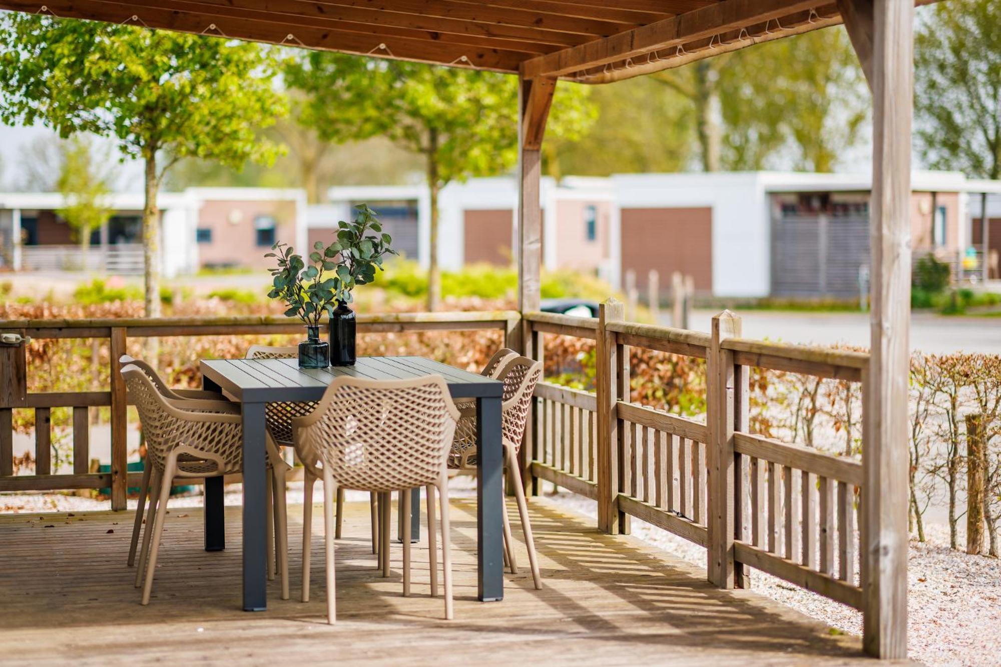 Vakantiepark Eiland van Maurik Ruang foto